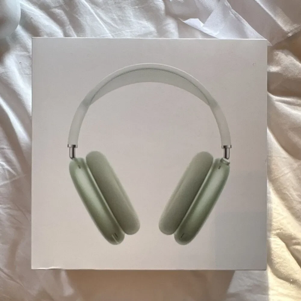 Apple AirPods Max Green Wireless Bluetooth Over-Ear Headphones Built-In Mic